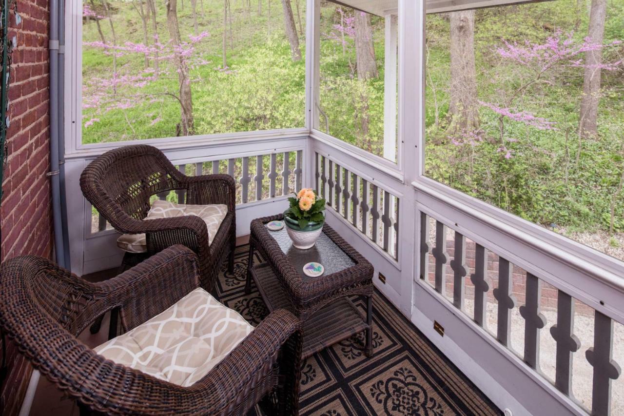 갈레나 The Steamboat House B&B 외부 사진